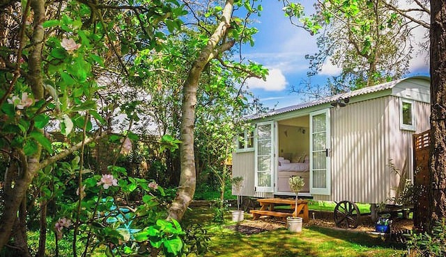Helen's Shepherds Hut