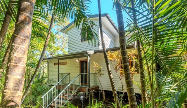 Heliconia 1 Hamilton Island - oceanviews, buggy and transfers