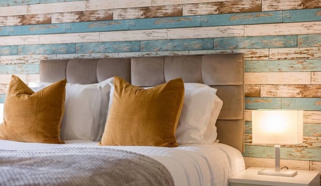 Heliodoor Apartments 5-Bedroom House Near M1 J14