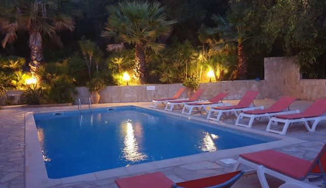 Hélios1 6pers - 3 bedrooms beach 5 mins away and heated pool