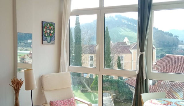 Helle Ferienwohnung in Limpias, Cantabrien mit Schöne Aussicht