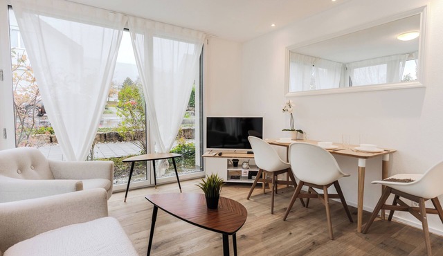 Helles Modern-Home w Wifi + Terrasse + Tiefgarage