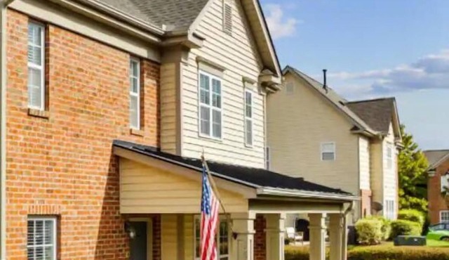 Helluva Haven - near RDU, RTP, & Cary - 2 BD & 2.5 Bath