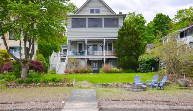 Helvetia House: Historical Lake Home on Keuka Lake Wine Trail!