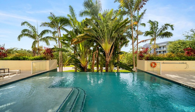 Hemingway Coast to CoastnIntracoastal Water View! 2 blocks to Beach &Pickleball