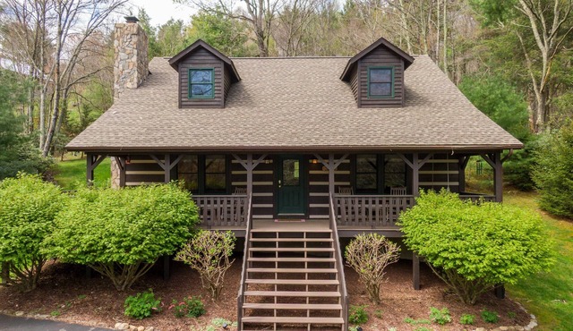 Hemlock Hideaway - Between Boone and Blowing Rock, Fire pit, Hot Tub, Tranquil Community