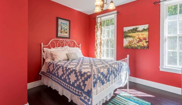 Hen Haven Country Cottage