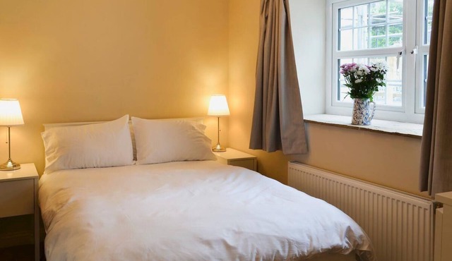 Hen House Cottage - White House Cottages