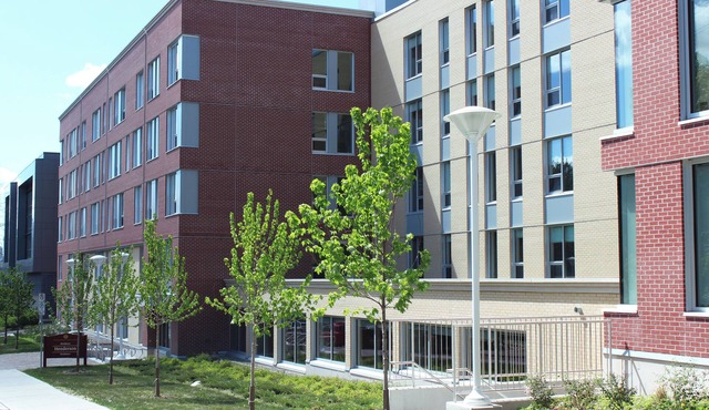 Henderson Residence University of Ottawa