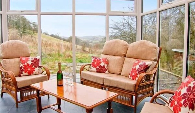 Hendre Aled Farmhouse