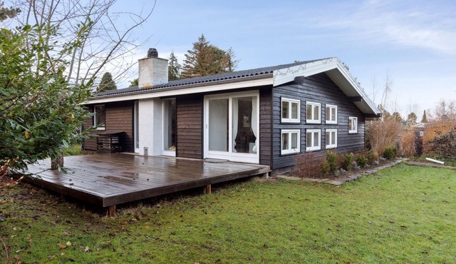 "Hendrina" - 500m from the sea by Interhome