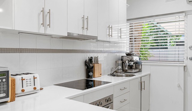 Henley Beach Retreat