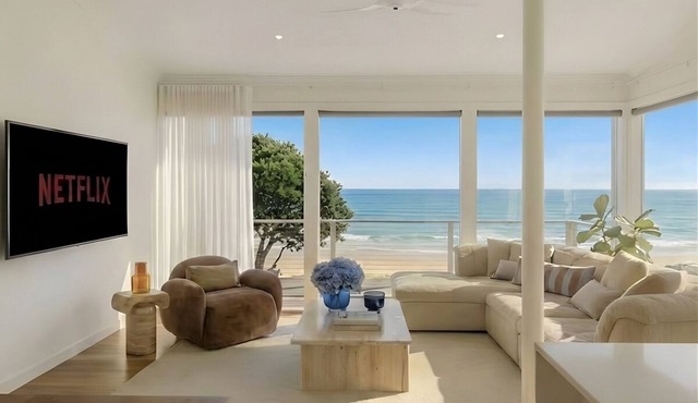 Henley Beachfront Home + Sauna, 150m From Square!
