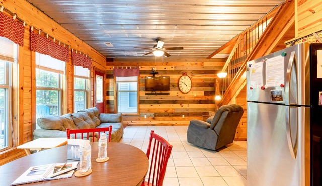 Hennie's Hideaway #2
