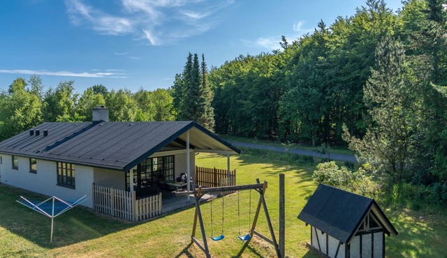 "Henny" - 1.5km from the sea by Interhome