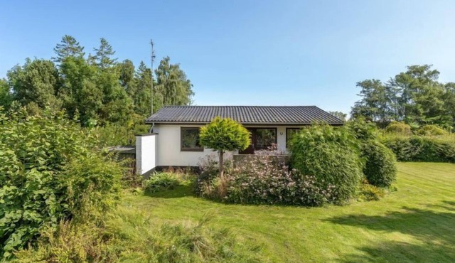 "Henrich" - 300m from the sea by Interhome