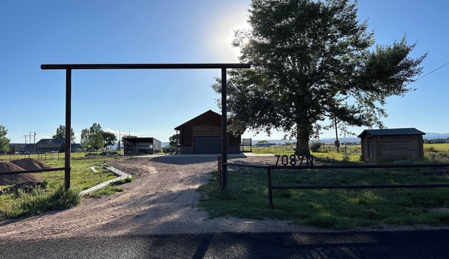 Henries Hideout, Newly Renovated Spacious 5-bedroom house in lovely Neola