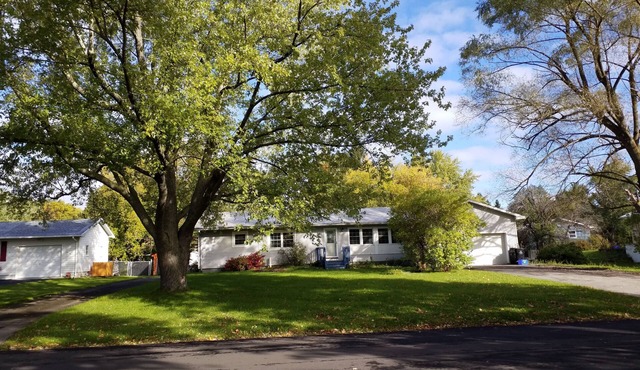 HENRIETTA HOUSE, 3 BEDROOM KING & QUEEN, 2 BATHROOMS