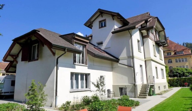 Henry's 202 by Interhome