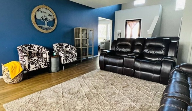HEPA FILTERED Peaceful 3 bed/ 1.5 Bathroom HOME