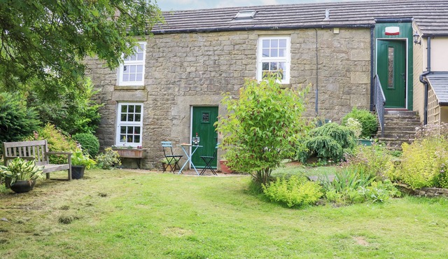 HEPPLE HILL COTTAGE, character holiday cottage in Blanchland