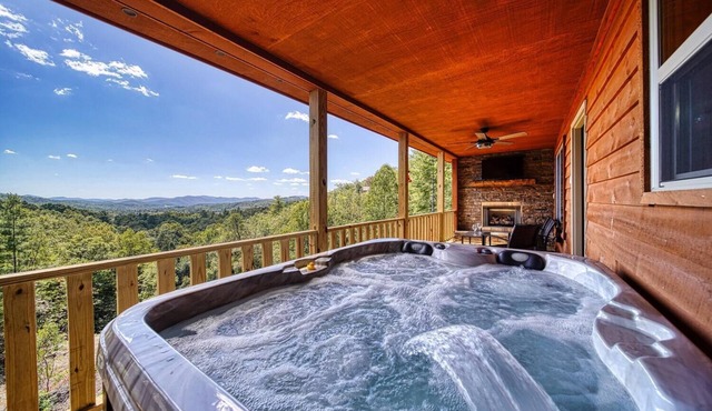 Her Endless Views, the name says it all