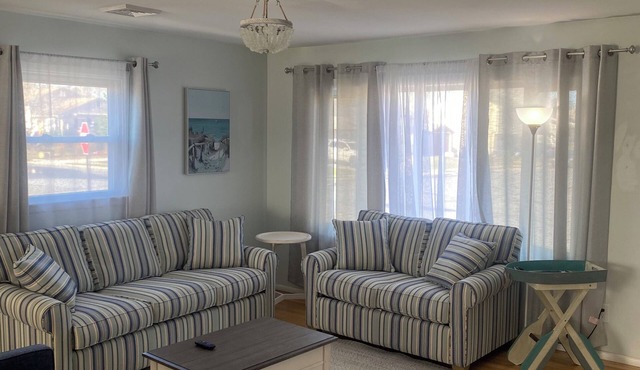 Here Comes Sunshine! 4-bedroom Pet Friendly House in Peaceful Cape May