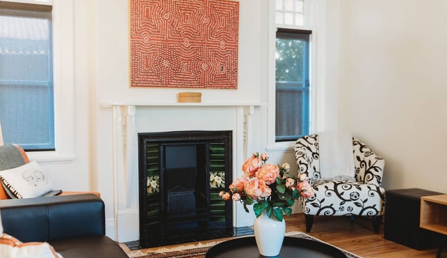 Heritage cottage | Central, quiet & pets welcome