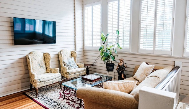 Heritage House Bed & Breakfast - Boutique Adults-Only Inn