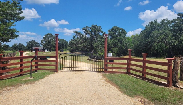 Heritage House Retreat:nBurton, Texas n6 guests 3 bedrooms 4 beds 2 full baths