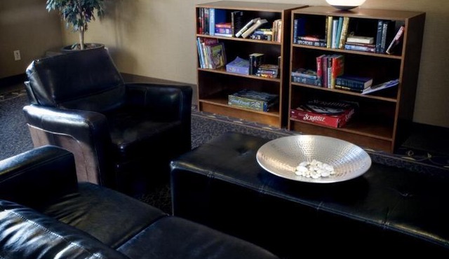 Heritage Inn & Suites - Brooks