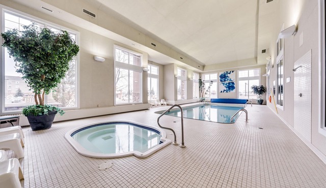 Heritage Inn & Suites