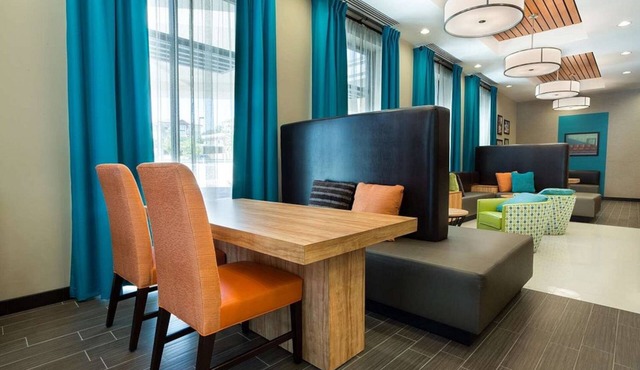 Heritage Inn & Suites San Antonio Airport, Trademark Wyndham