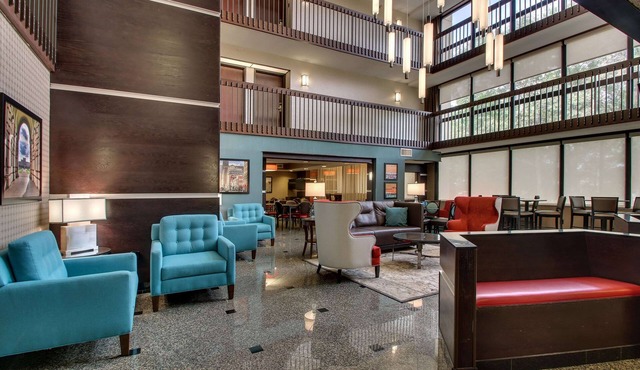 Heritage Inn & Suites The Woodlands, Trademark by Wyndham