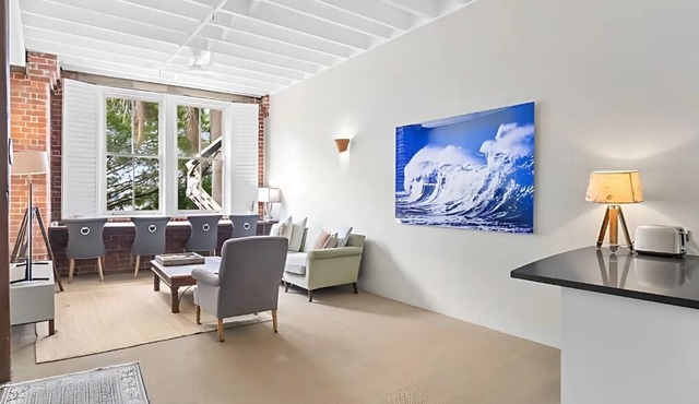 Heritage Loft Stay in Trendy Teneriffe Woolstore