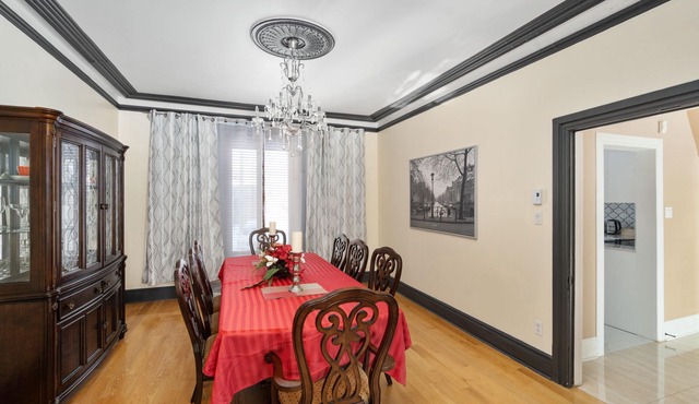 Heritage MTL 🔑 Huge 6Bedroom Waterfront Palace, Free Parking, Airport