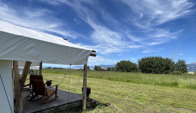 Heritage Ranch 'Jefferson' Glamping Tent (9)
