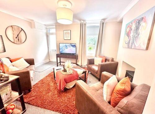 Heritage Town Welsh Cottage