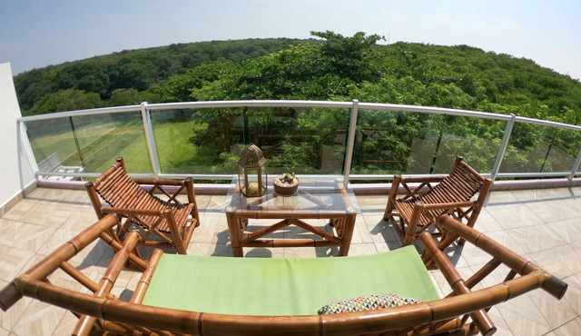 Hermoso Penthouse al pie del rio y manglar 3BD PH