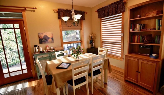 Heron Cottage - Tranquil Retreat