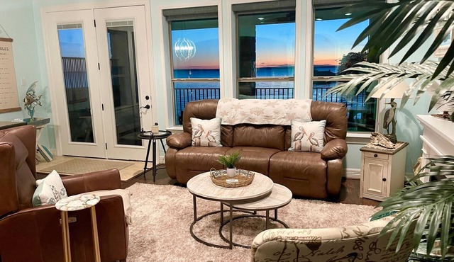 Heron Harbor@Lake Livingston. Waterfront, Beach & pool