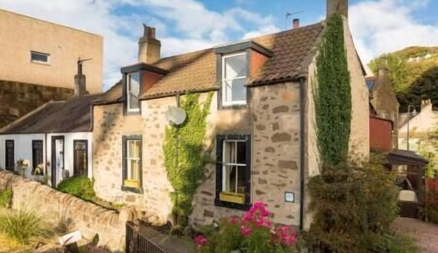 Heron House: The Forth Rail Bridge Cottage