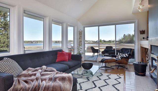 HERON HOUSE Oceanfront Beach Home Pool Private