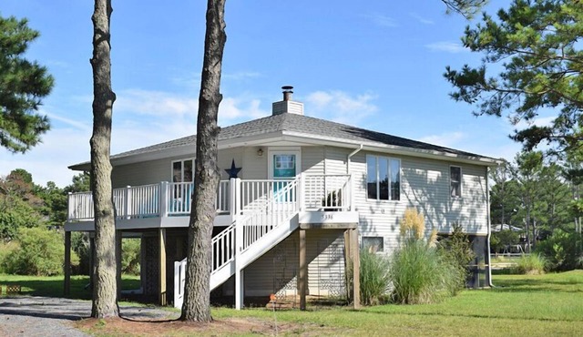 Heron Point | Beach Home w/Kayaks, Bikes, Game Room, Screened Porch & Boat Launch