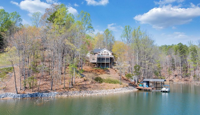 Heron's Cove - Pet friendly, Private Dock!