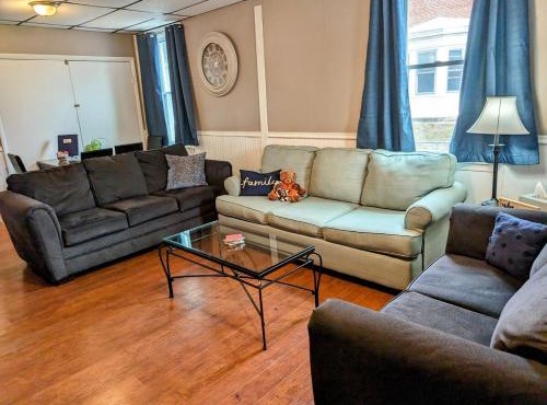 Hershey happiness and spacious comfort, less than 5 miles to the park!
