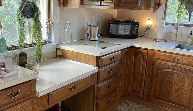 Hershey Park and amenities 2 miles away!