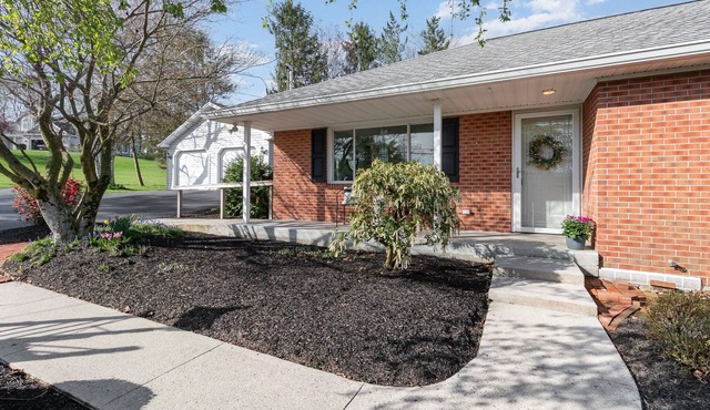 Hershey's Hideaway: A Tranquil Retreat on the Hill