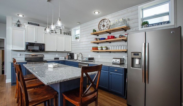 Hersheypark 3.4 miles-Open floor plan