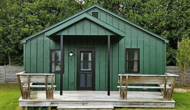 Hessel Bay Cabin 2: Lake Huron waterfront resort cabin sleeps 2. Boat slip included!